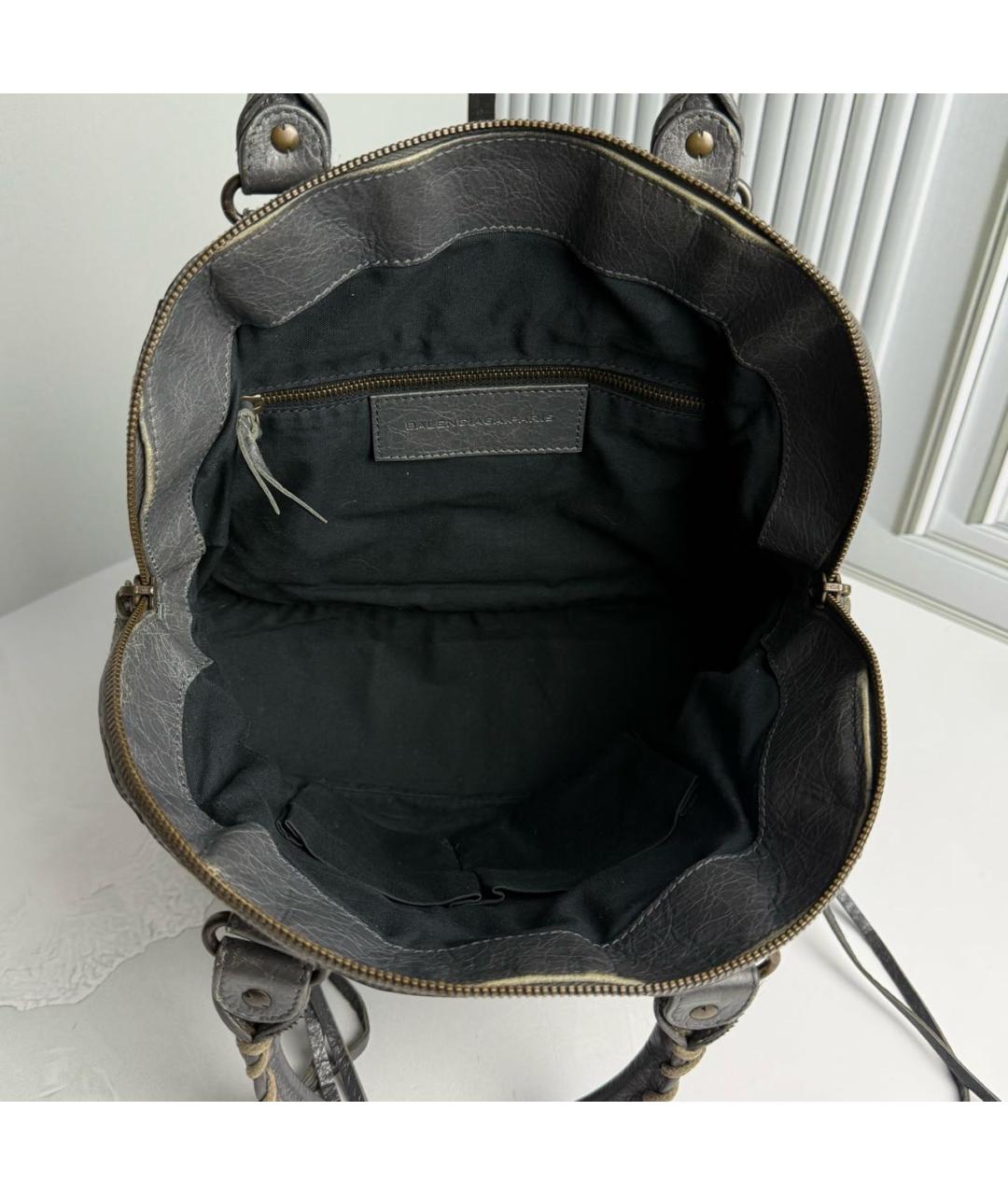 BALENCIAGA Антрацитовая кожаная сумка с короткими ручками, фото 8