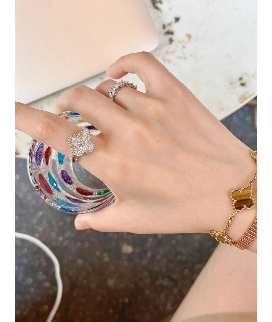 VAN CLEEF & ARPELS Серебряное кольцо из белого золота, фото 8
