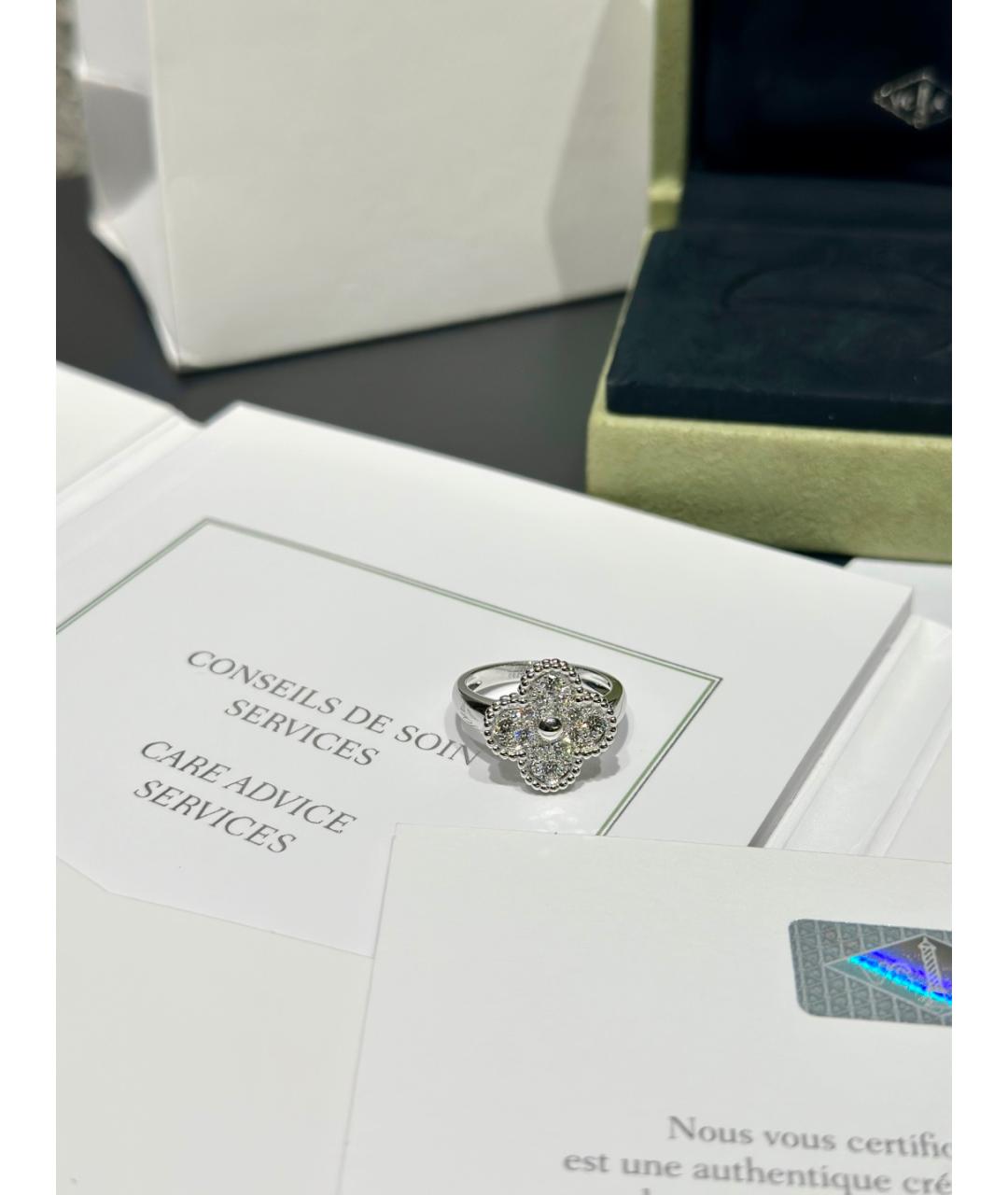 VAN CLEEF & ARPELS Серебряное кольцо из белого золота, фото 4
