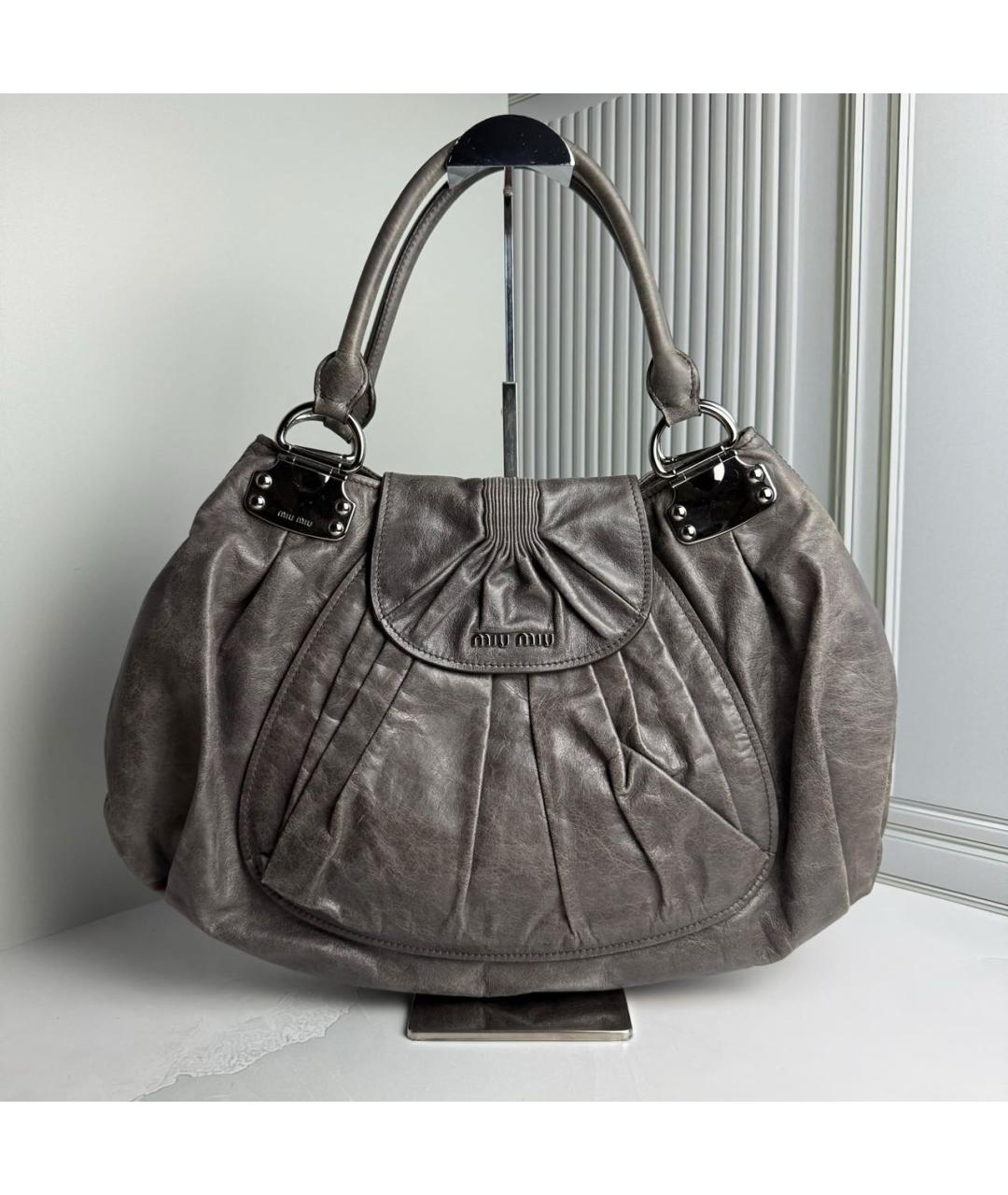 MIU MIU Антрацитовая кожаная сумка с короткими ручками, фото 9