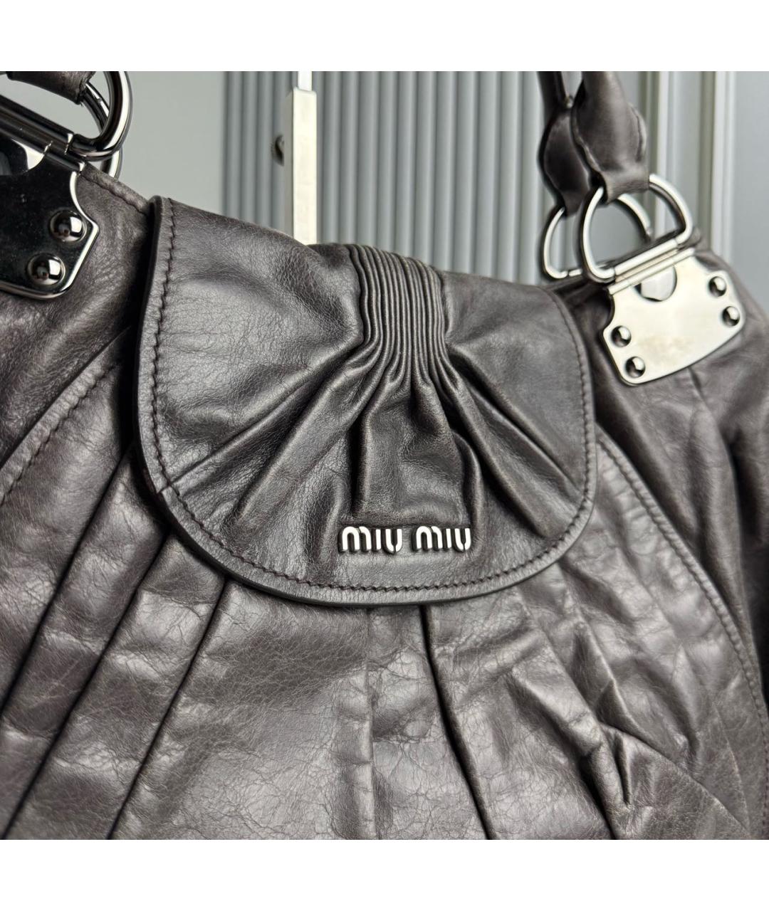 MIU MIU Антрацитовая кожаная сумка с короткими ручками, фото 7