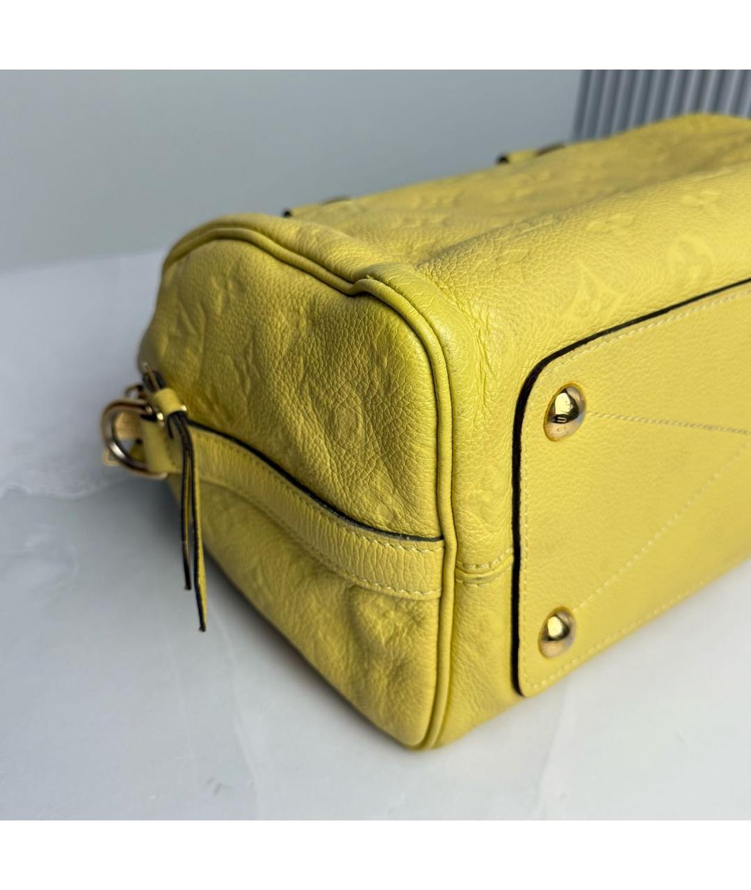 LOUIS VUITTON Желтая кожаная сумка с короткими ручками, фото 3