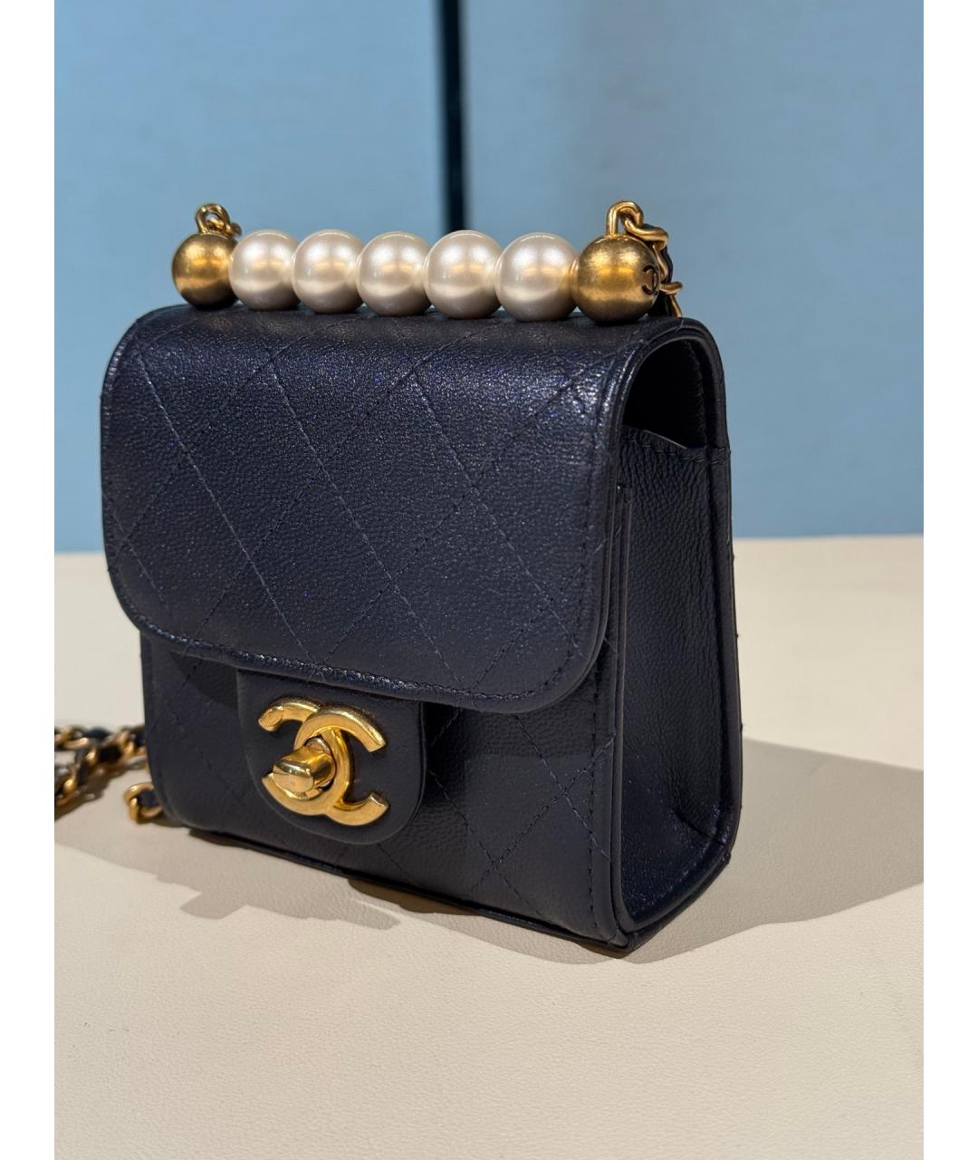 CHANEL Темно-синяя кожаная сумка через плечо, фото 3