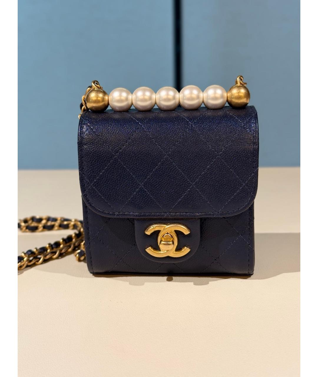 CHANEL Темно-синяя кожаная сумка через плечо, фото 2