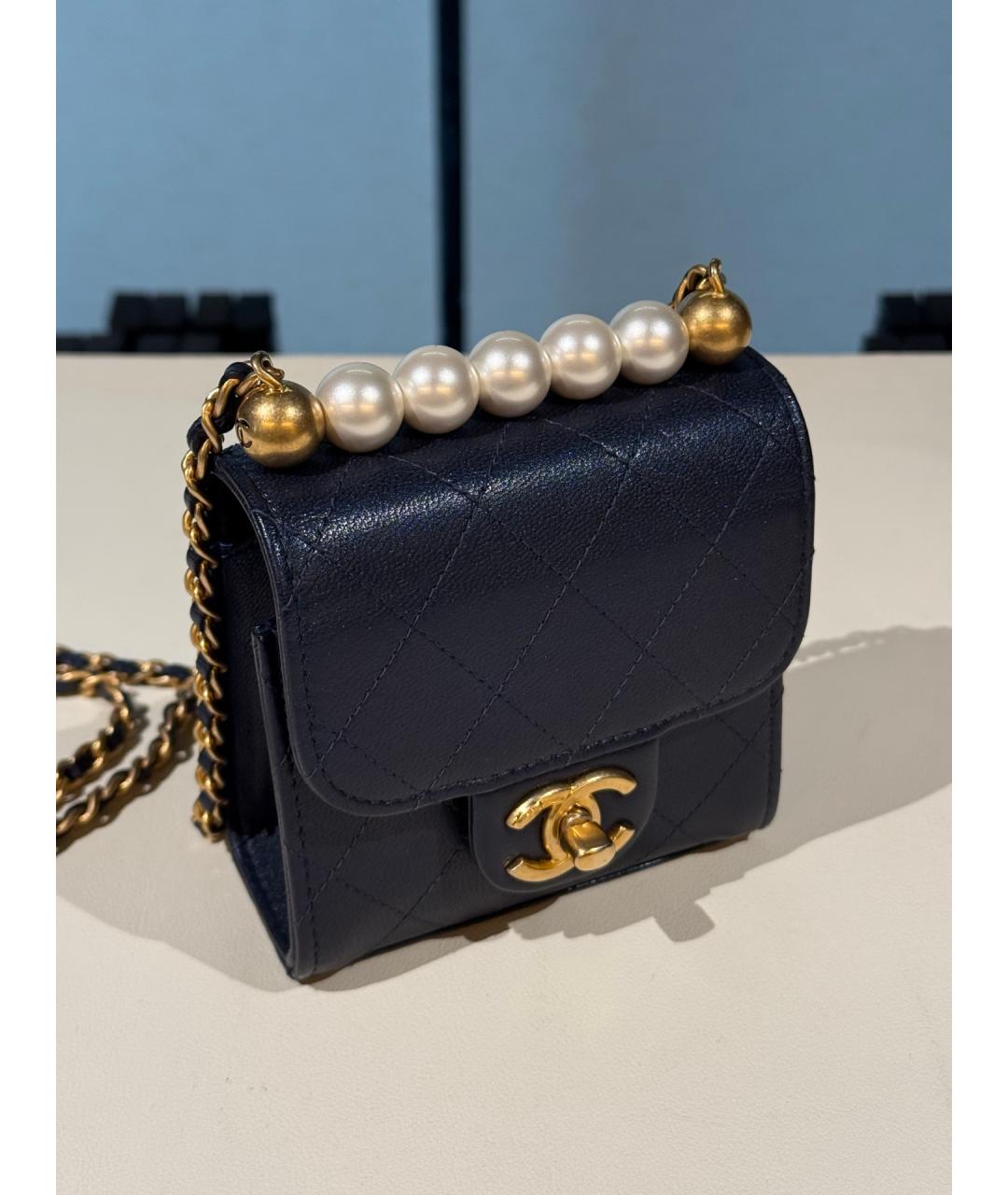 CHANEL Темно-синяя кожаная сумка через плечо, фото 5