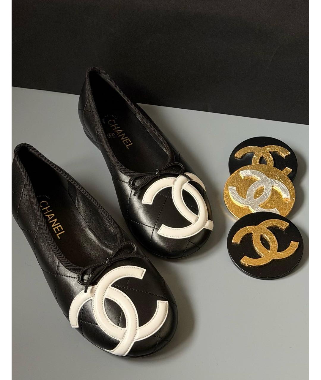 CHANEL Черные кожаные балетки, фото 2