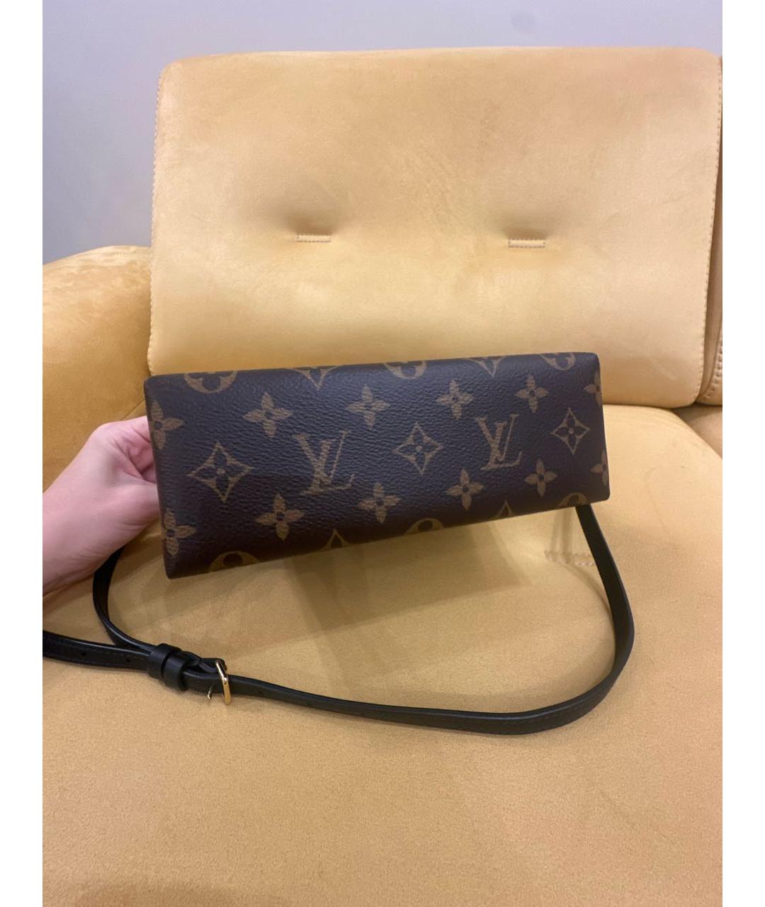 LOUIS VUITTON Коричневая кожаная сумка с короткими ручками, фото 6