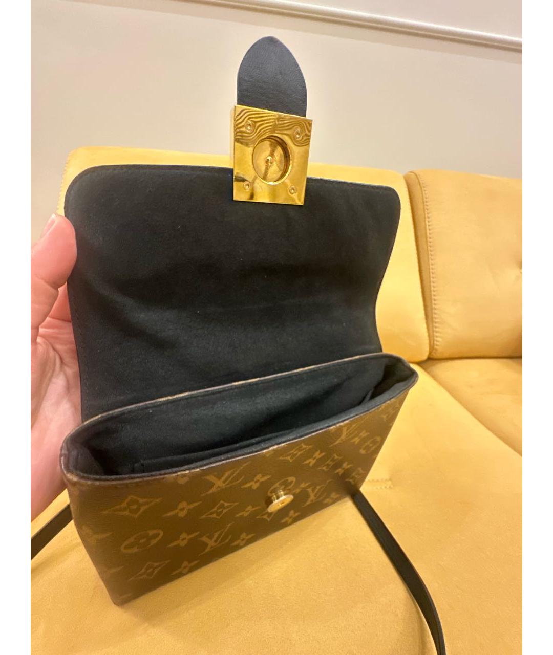LOUIS VUITTON Коричневая кожаная сумка с короткими ручками, фото 4