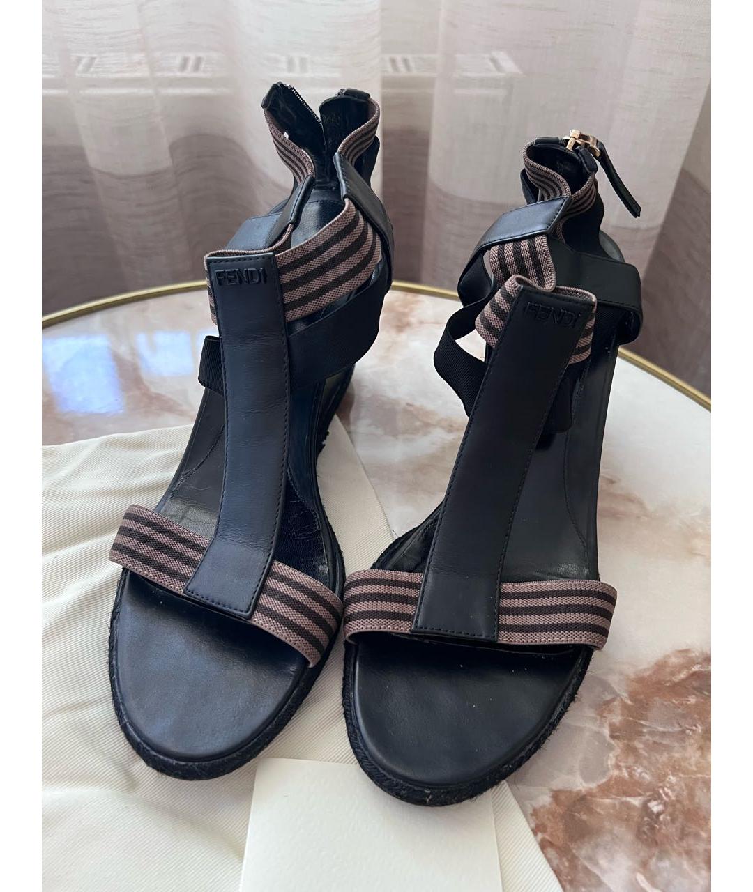FENDI Коричневые кожаные босоножки, фото 2