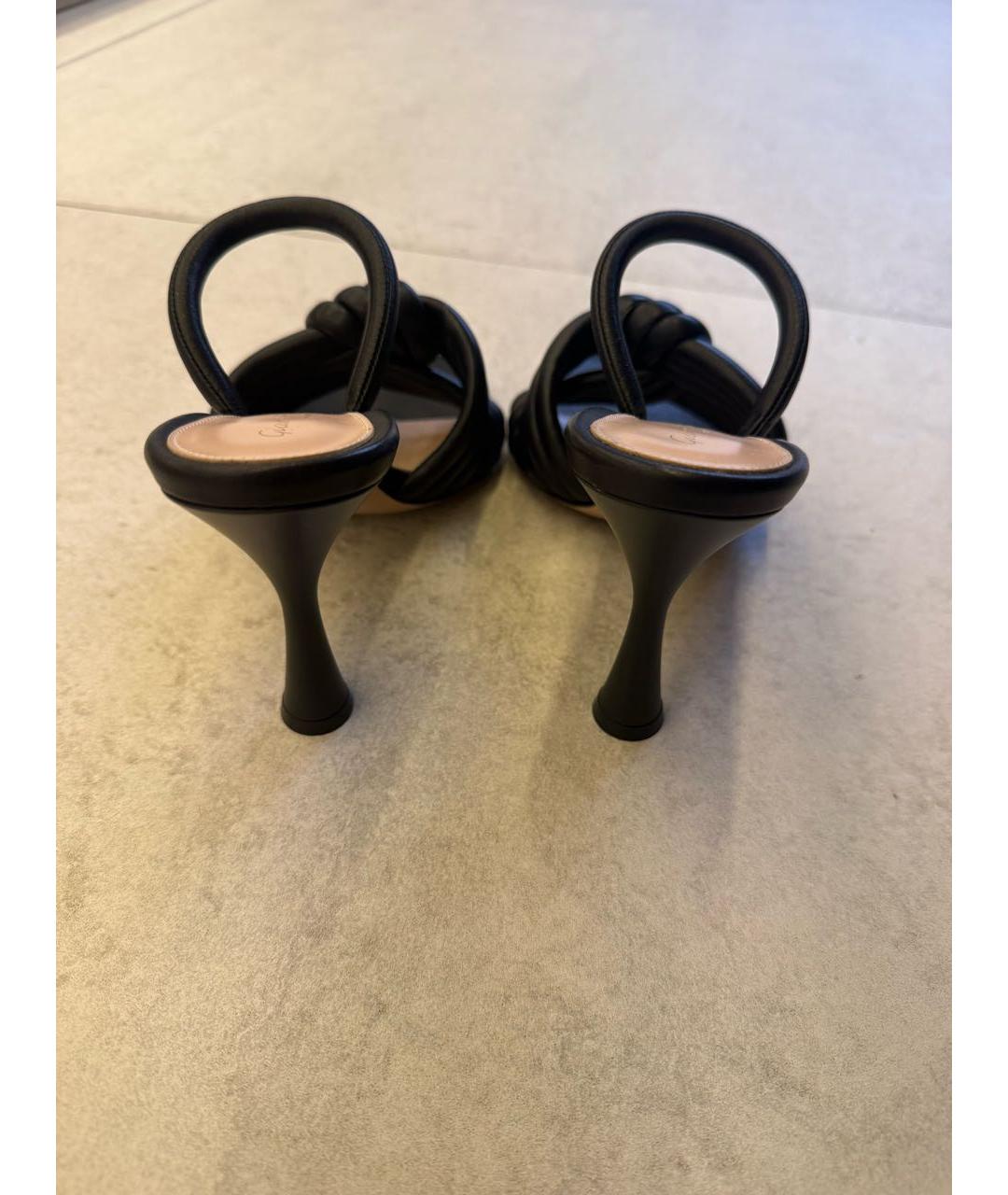 GIANVITO ROSSI Черные кожаные босоножки, фото 4
