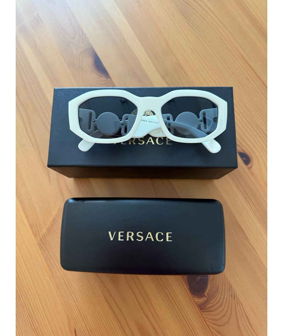 VERSACE Белые пластиковые солнцезащитные очки, фото 5
