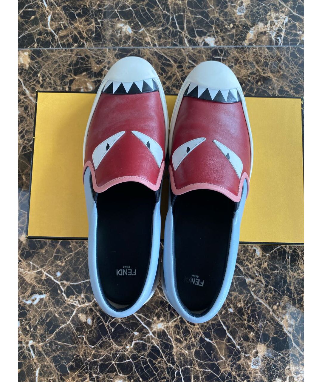 FENDI Голубые кожаные слипоны, фото 3