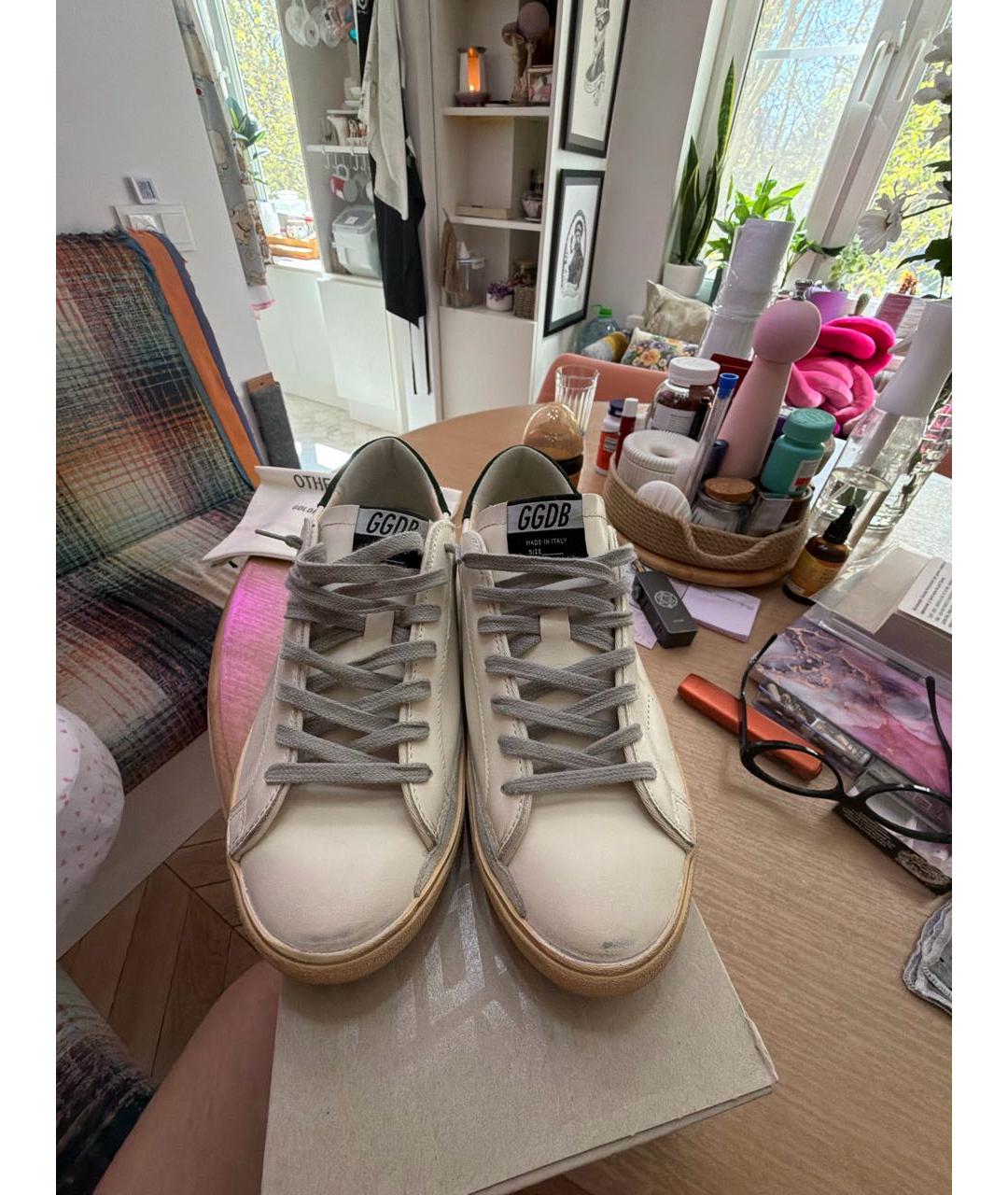 GOLDEN GOOSE DELUXE BRAND Белые кожаные низкие кроссовки / кеды, фото 2