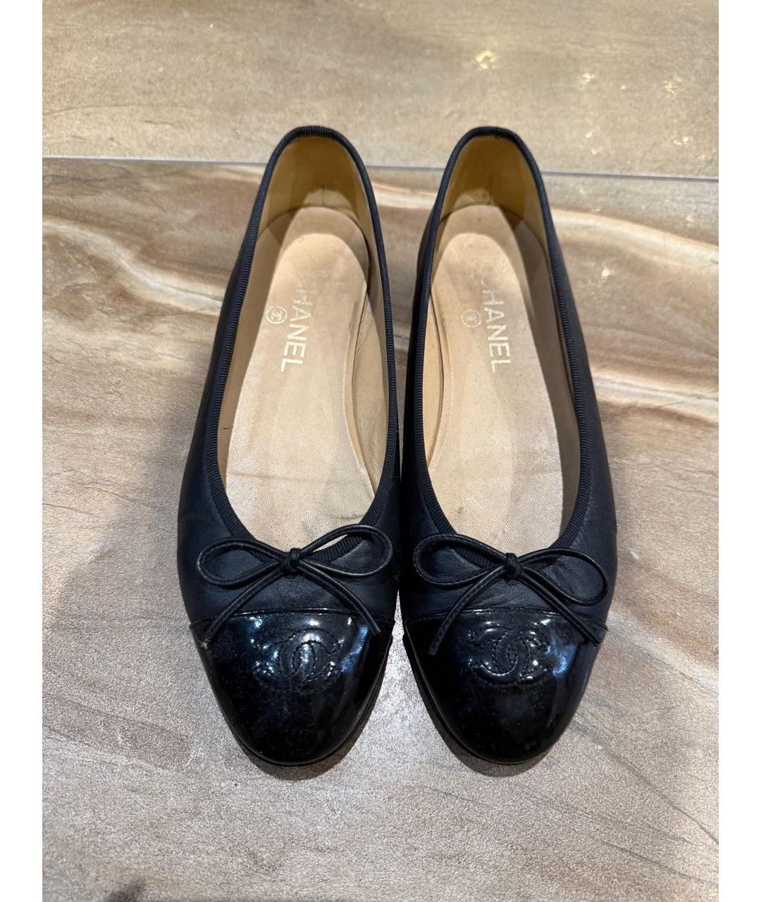 CHANEL Черные кожаные балетки, фото 3