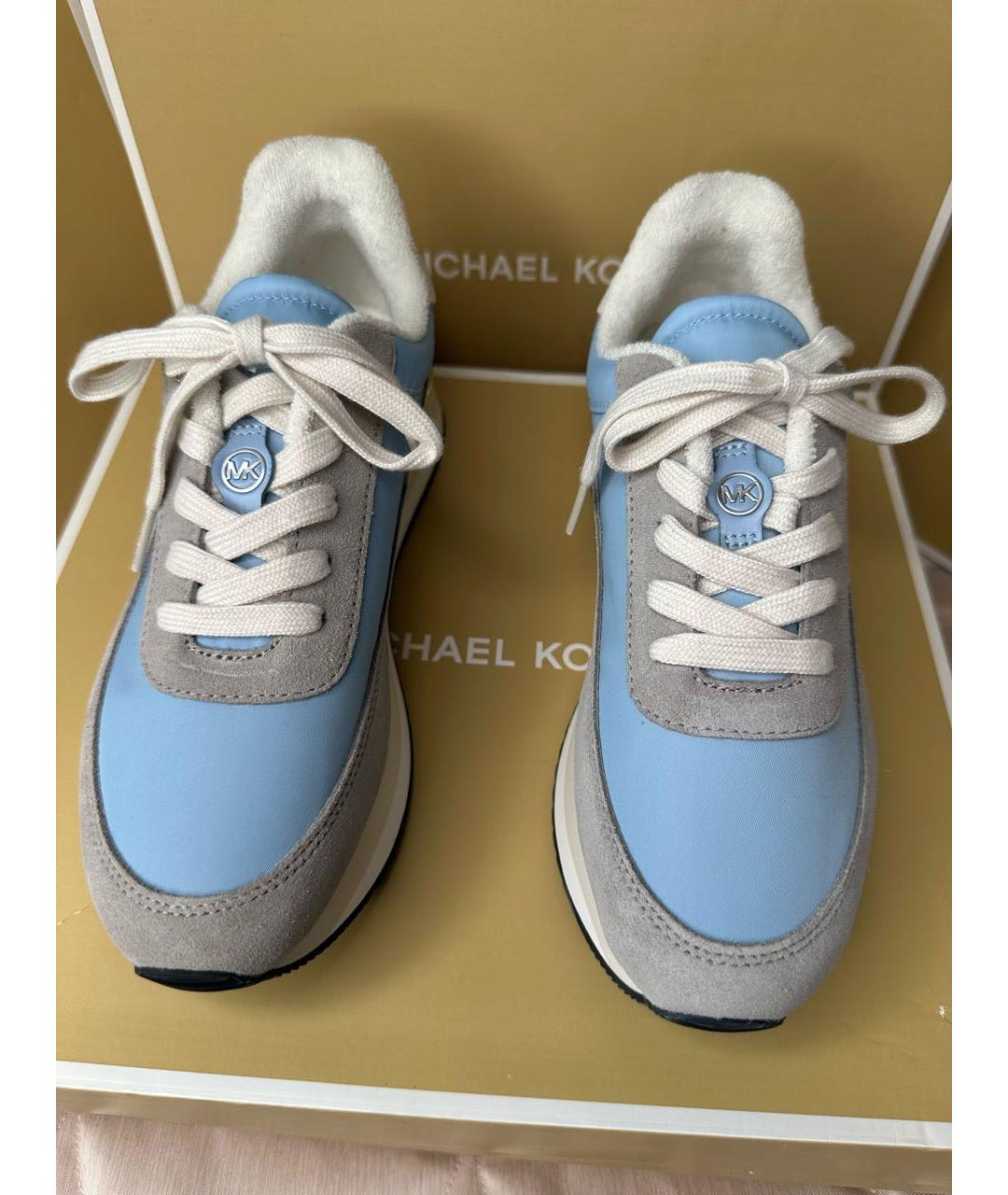 MICHAEL MICHAEL KORS Голубые замшевые кроссовки, фото 2