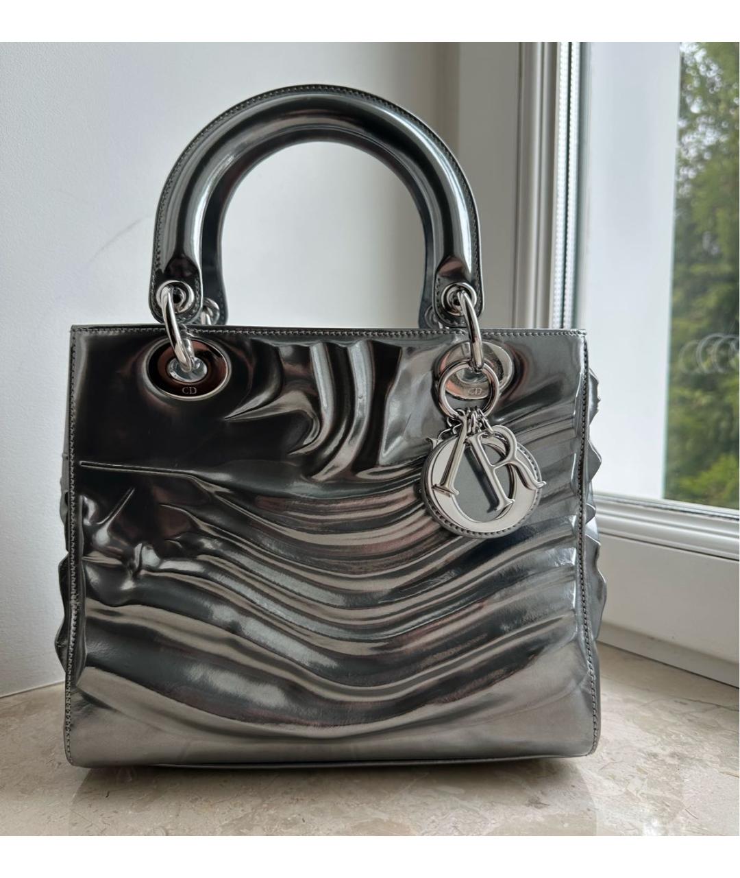 CHRISTIAN DIOR Серебряная кожаная сумка с короткими ручками, фото 7