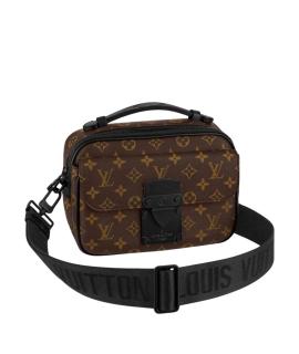 LOUIS VUITTON Сумка на плечо