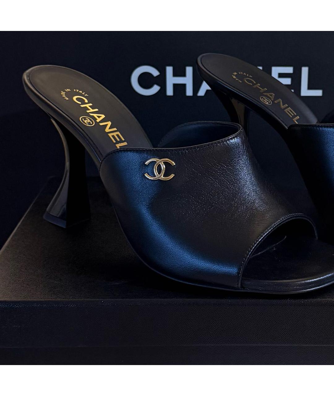 CHANEL Черные кожаные мюли, фото 6