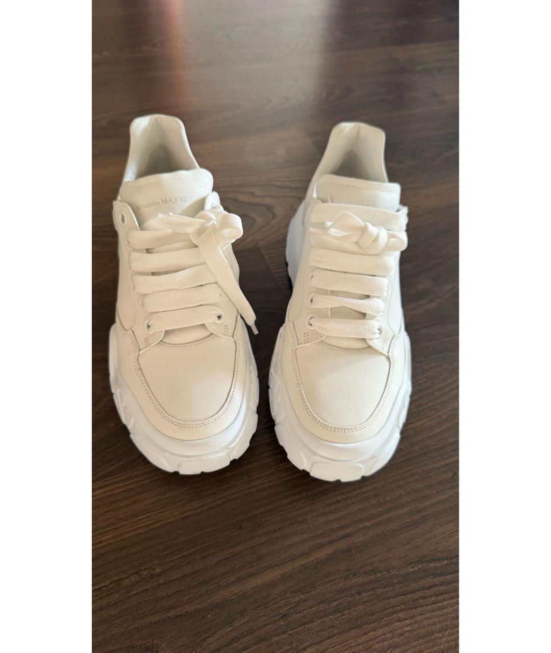 MCQ ALEXANDER MCQUEEN Белые кожаные кроссовки, фото 2
