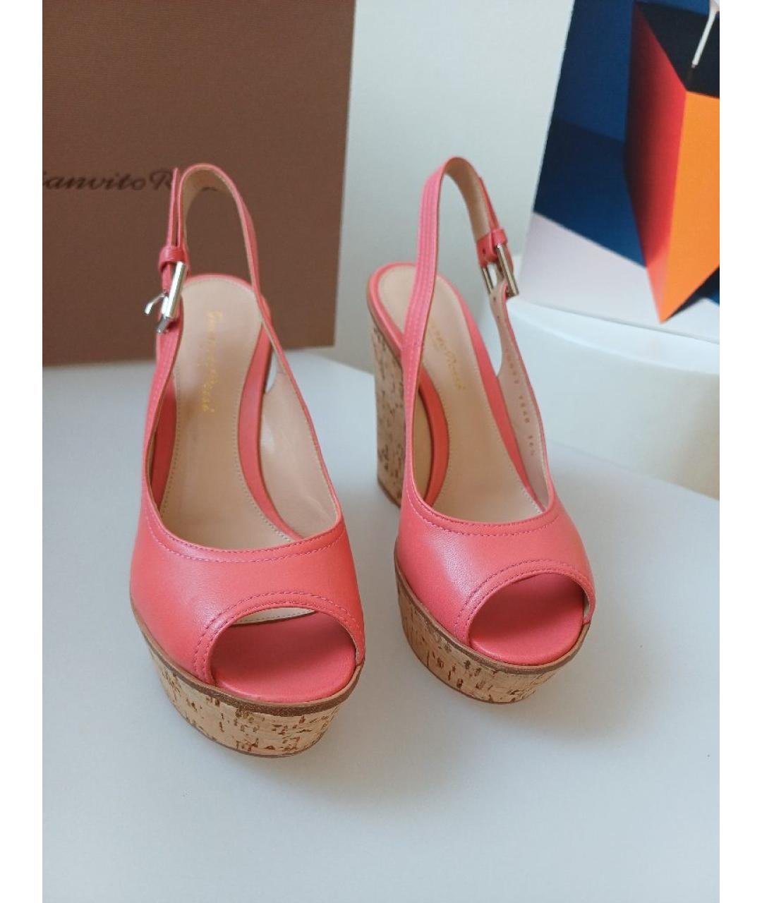 GIANVITO ROSSI Коралловые кожаные босоножки, фото 7