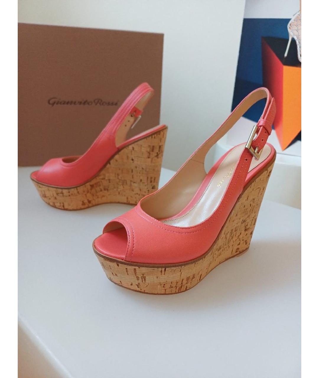 GIANVITO ROSSI Коралловые кожаные босоножки, фото 6
