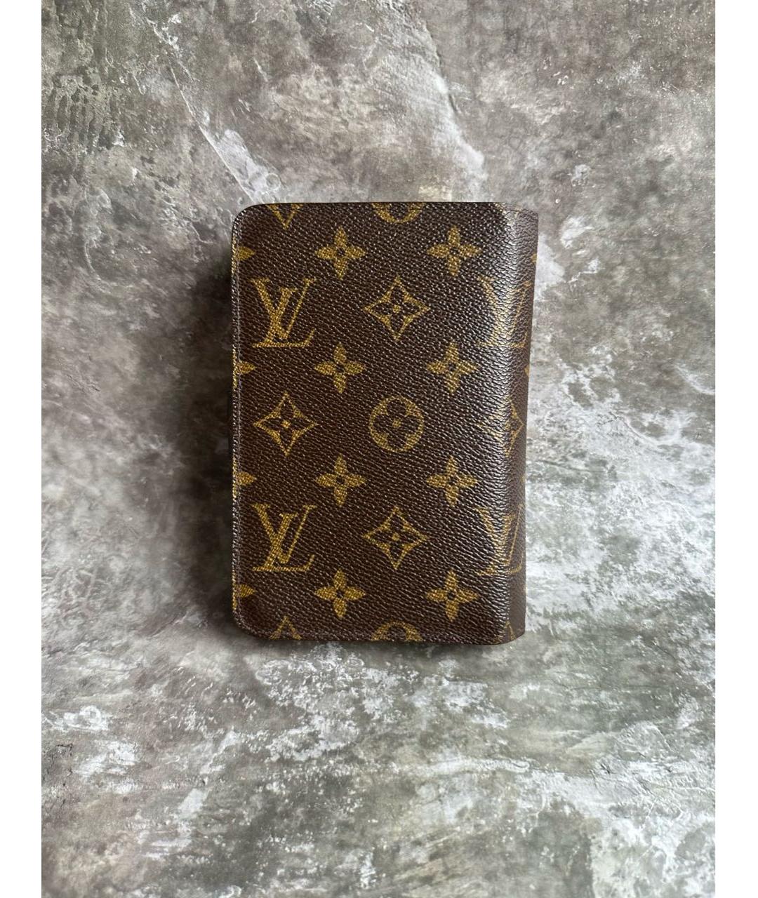 LOUIS VUITTON Коричневый кошелек, фото 3