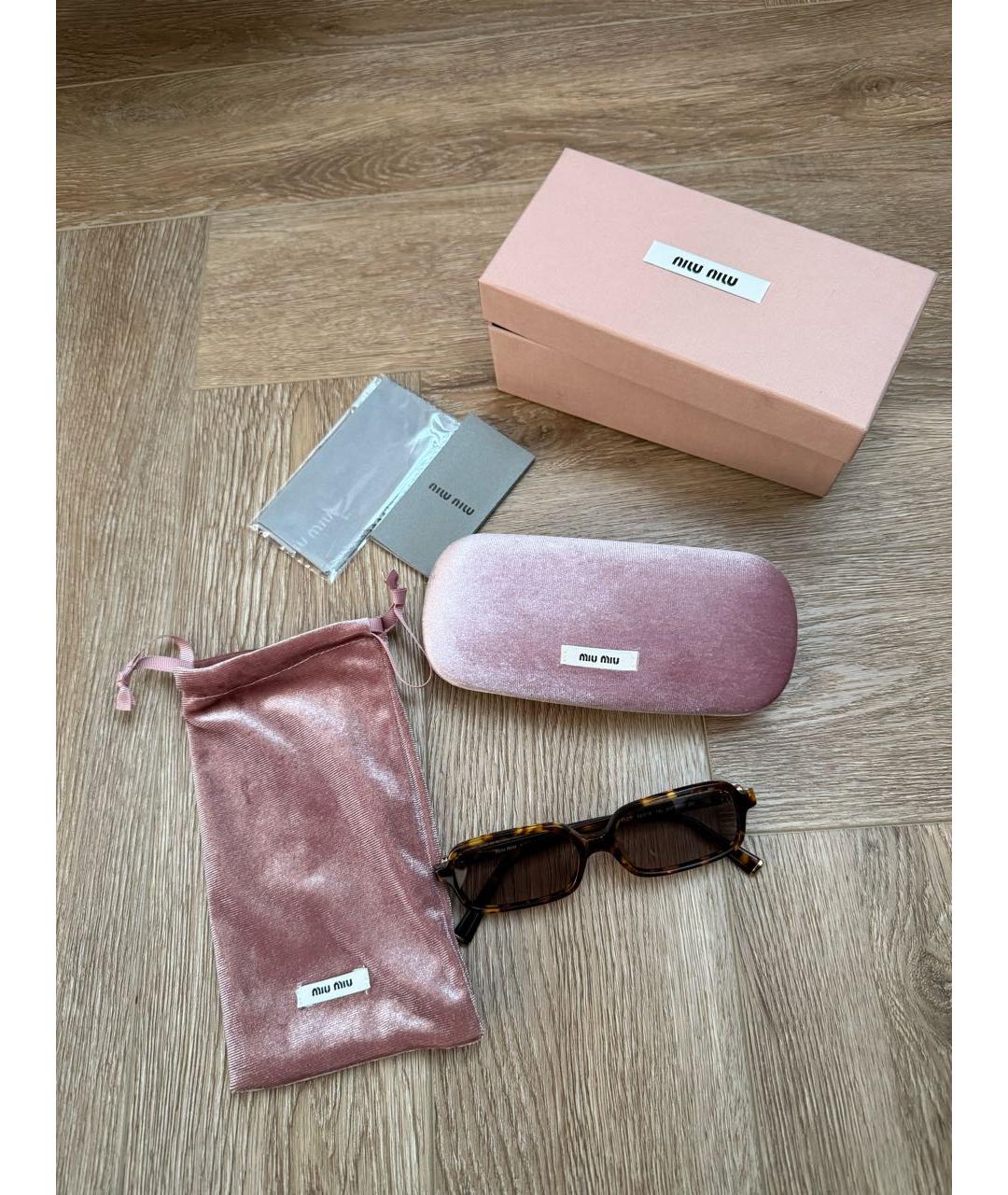 MIU MIU Коричневые пластиковые солнцезащитные очки, фото 4