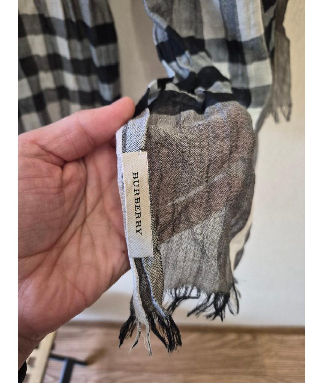 BURBERRY Серый шелковый шарф, фото 4