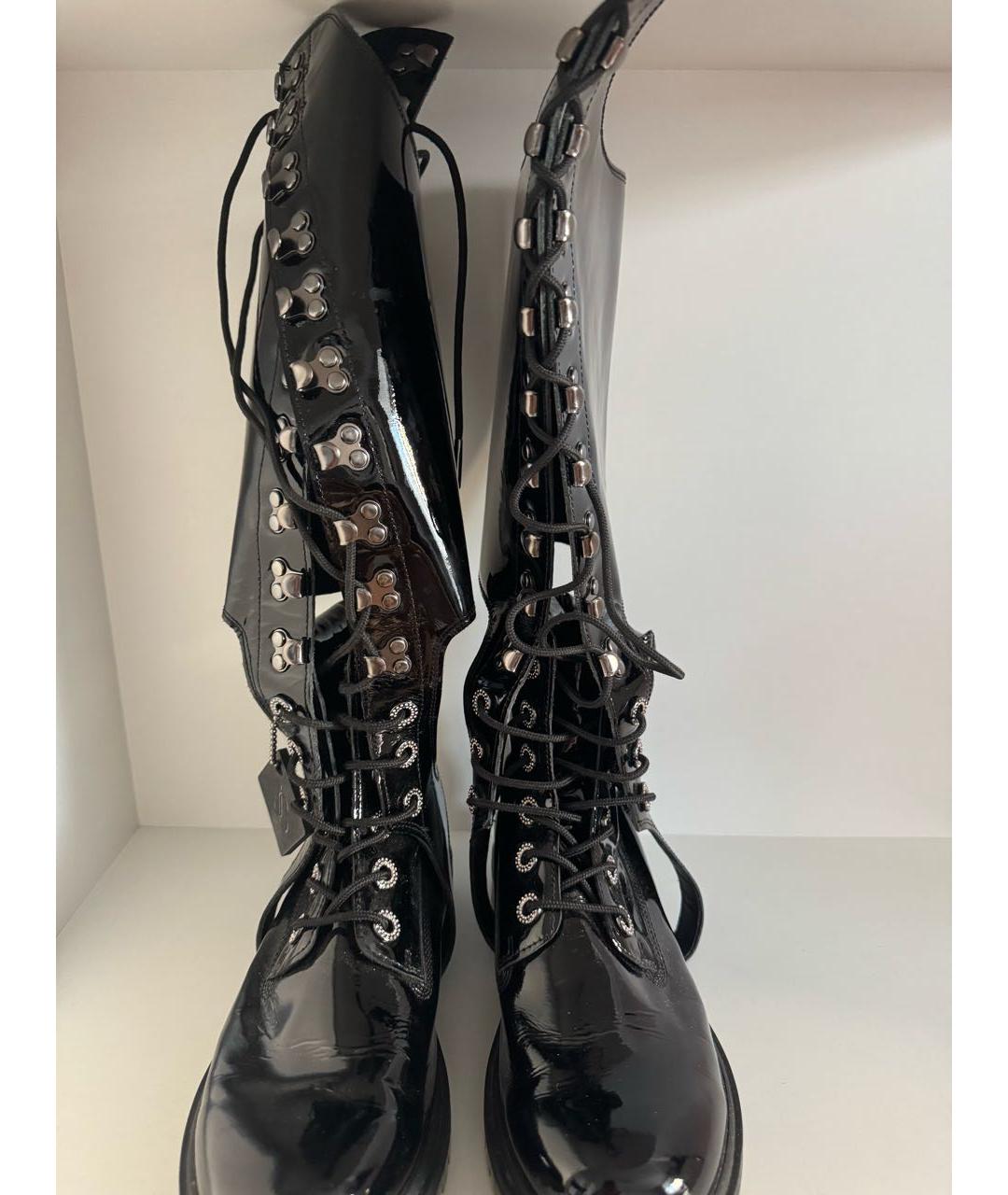JIMMY CHOO Черные ботфорты из лакированной кожи, фото 2
