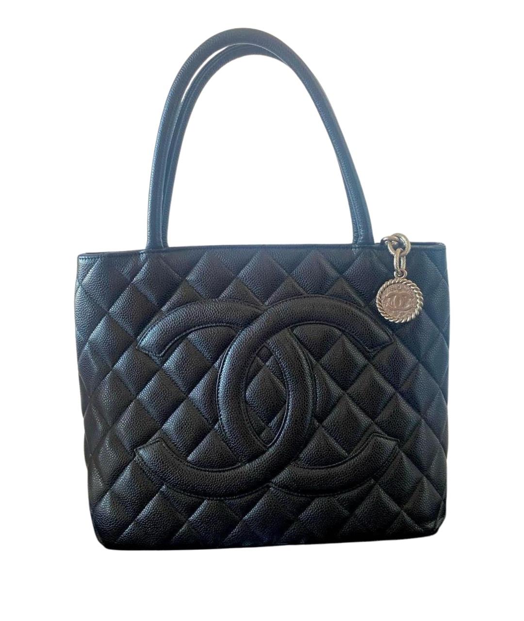 CHANEL Черная кожаная сумка тоут, фото 1