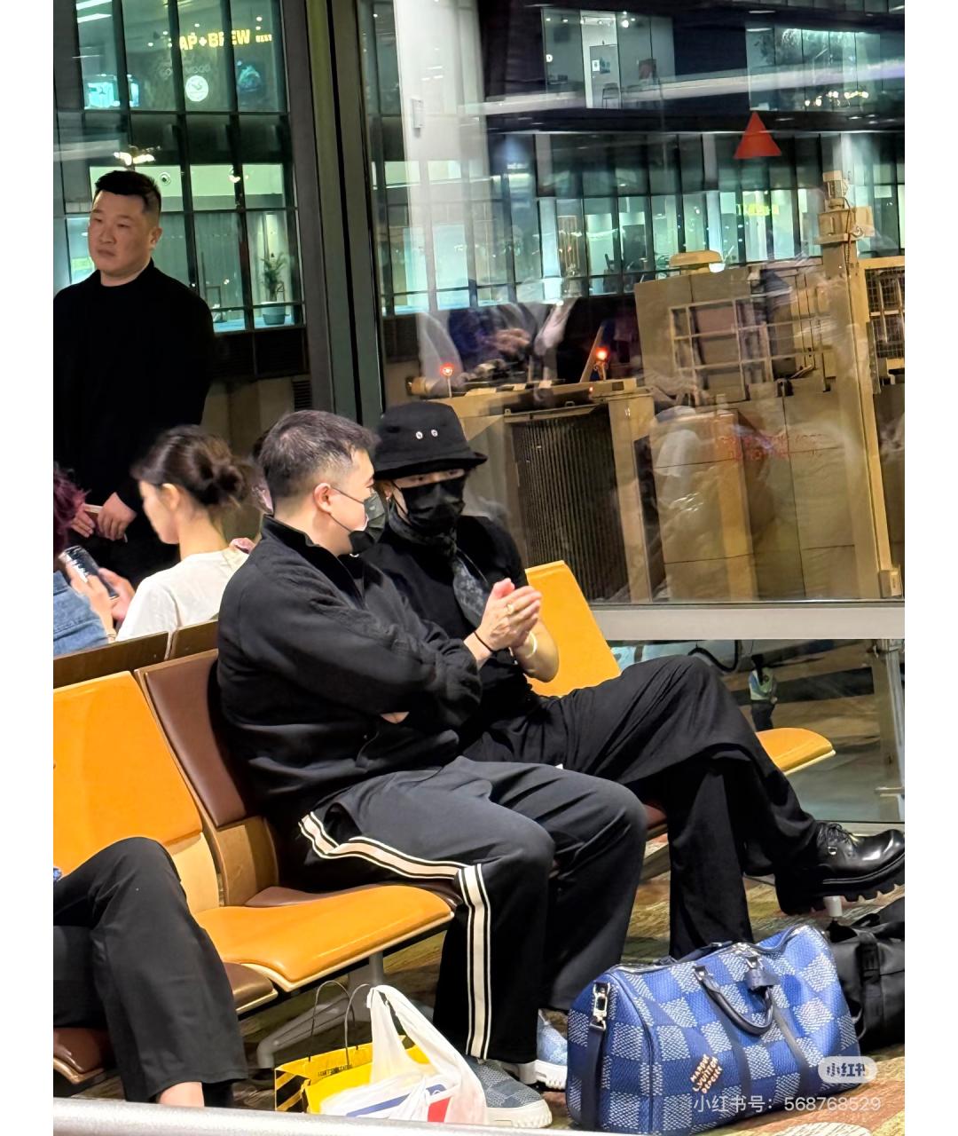 LOUIS VUITTON Синяя сумка тоут, фото 9