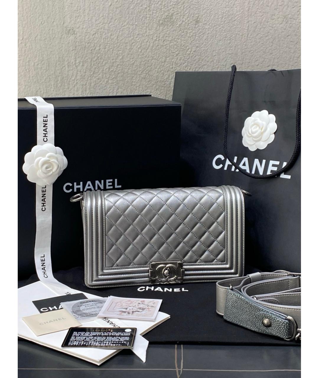 CHANEL Серебряная кожаная сумка через плечо, фото 10