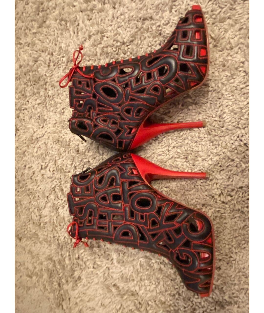 CHRISTIAN LOUBOUTIN Черные кожаные босоножки, фото 4