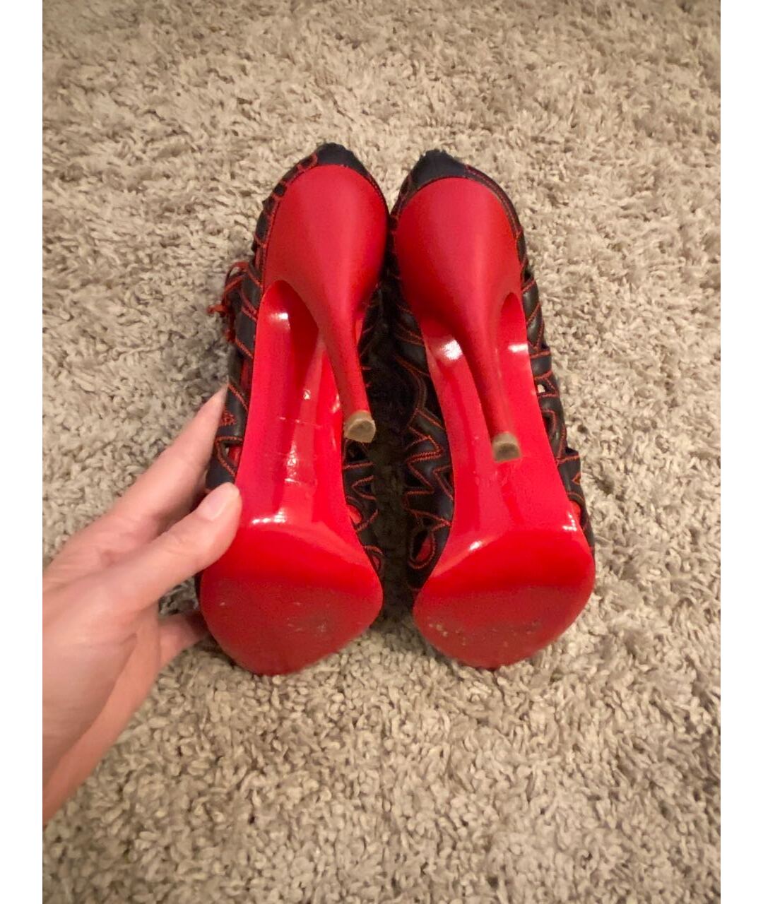 CHRISTIAN LOUBOUTIN Черные кожаные босоножки, фото 3