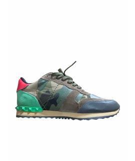 VALENTINO Низкие кроссовки / кеды
