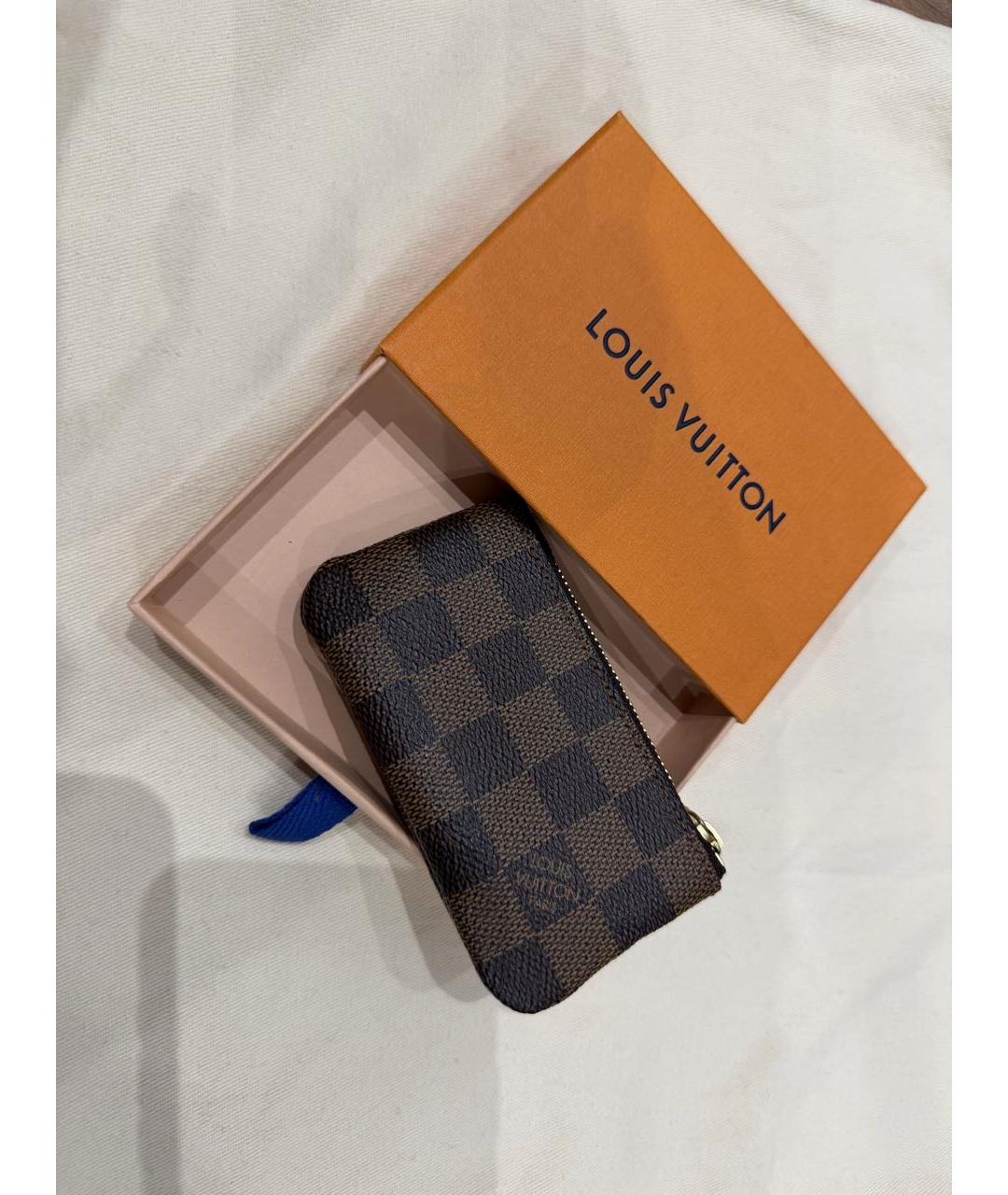 LOUIS VUITTON Коричневая ключница, фото 4
