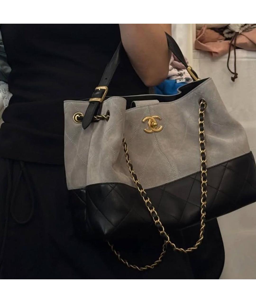 CHANEL Серая замшевая сумка через плечо, фото 7