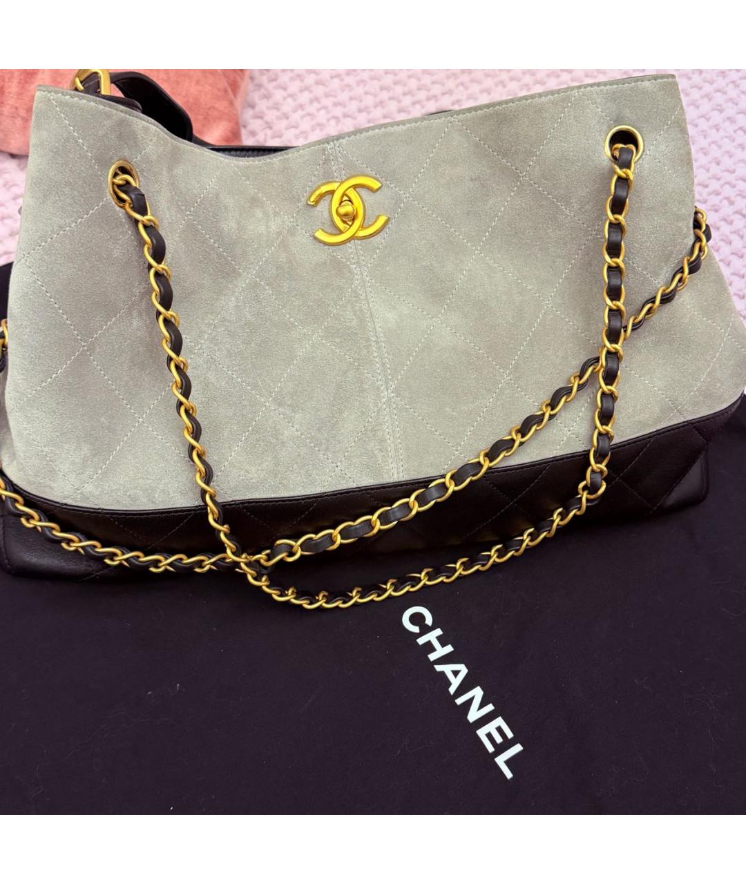 CHANEL Серая замшевая сумка через плечо, фото 9