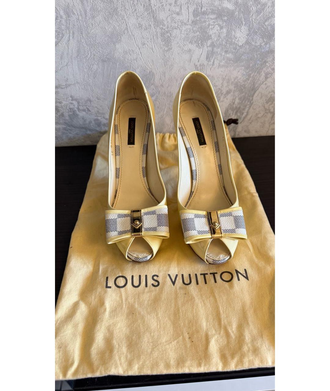 LOUIS VUITTON Желтые туфли из лакированной кожи, фото 6