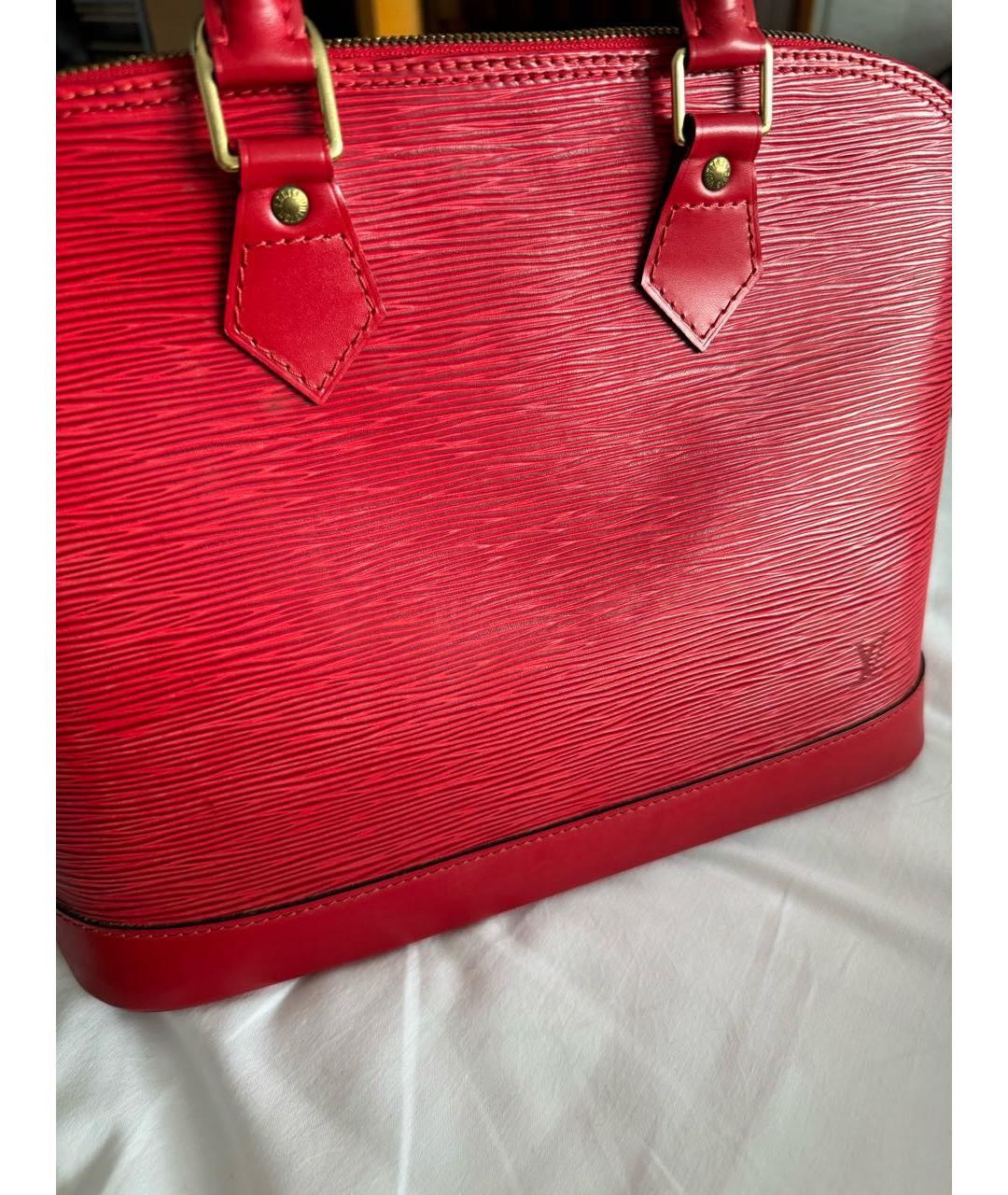 LOUIS VUITTON Красная кожаная сумка с короткими ручками, фото 5