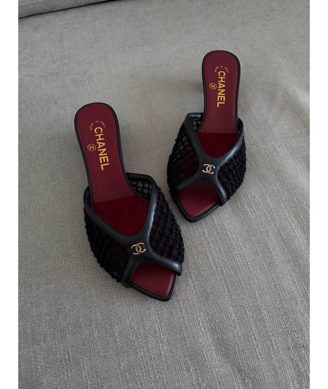 CHANEL Черные кожаные мюли, фото 2