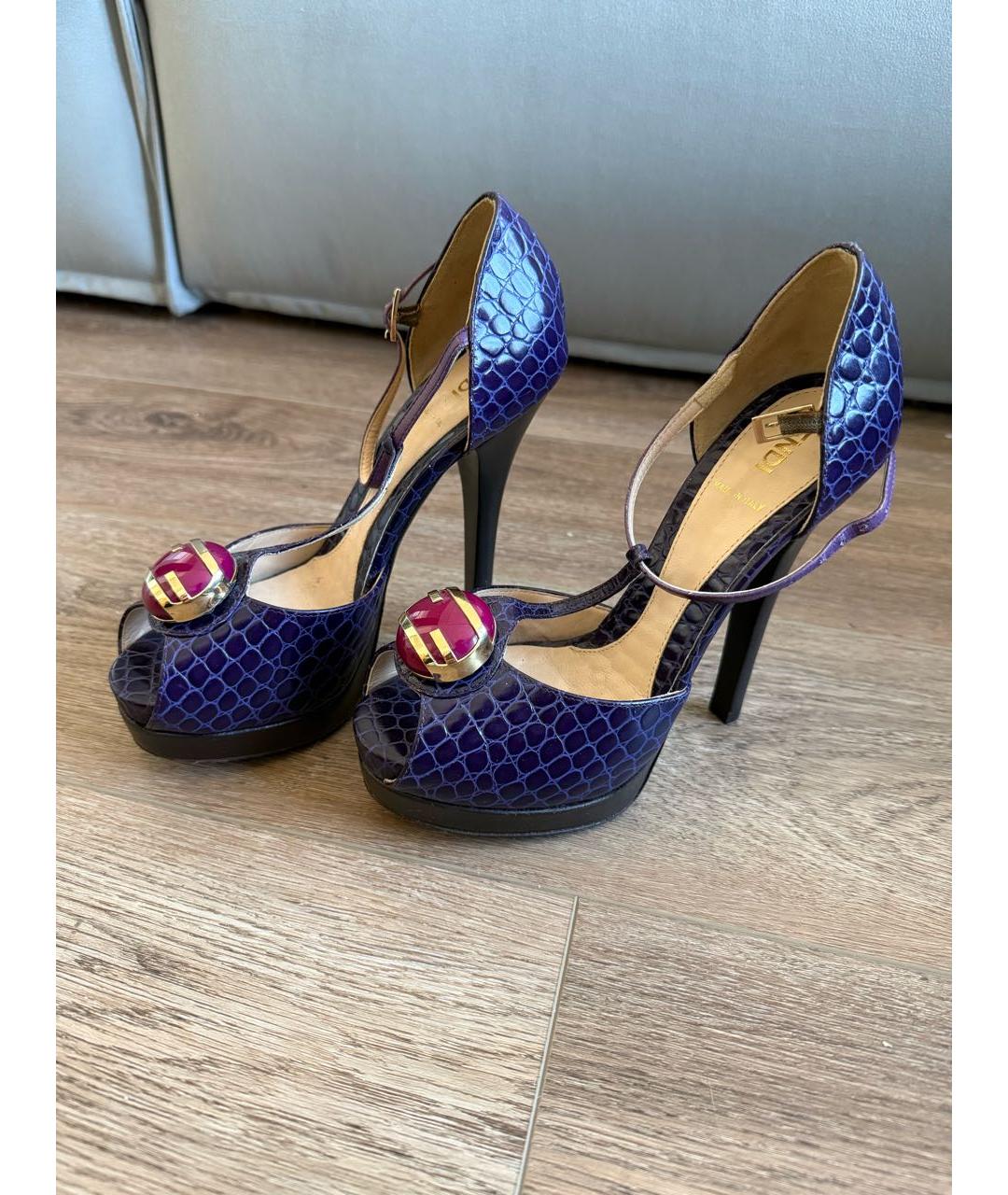 FENDI Фиолетовые босоножки из экзотической кожи, фото 6