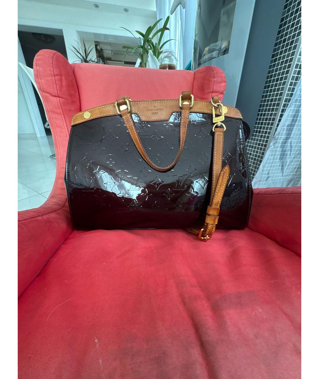 LOUIS VUITTON Коричневая сумка через плечо из лакированной кожи, фото 5
