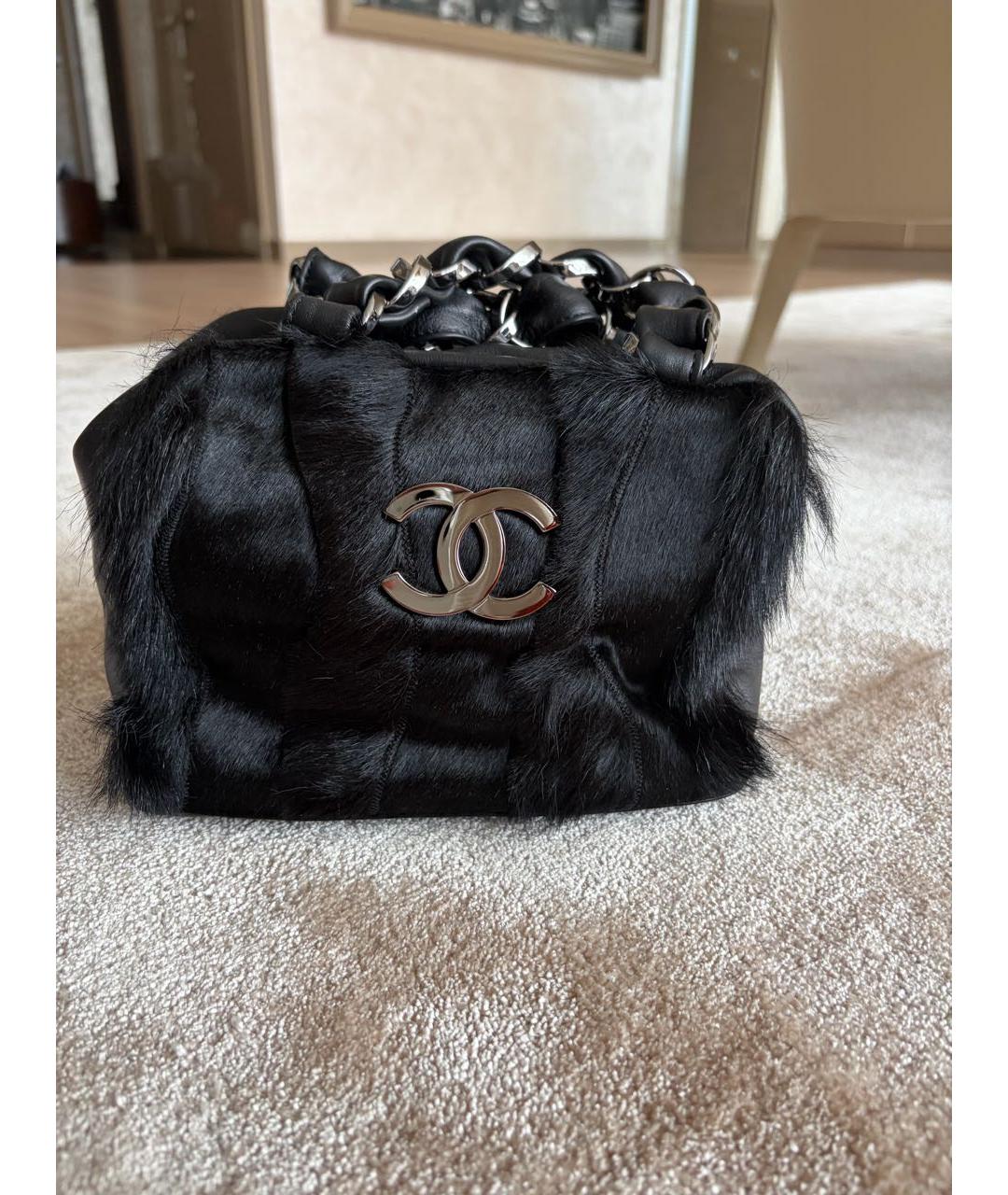 CHANEL Черная кожаная сумка с короткими ручками, фото 9