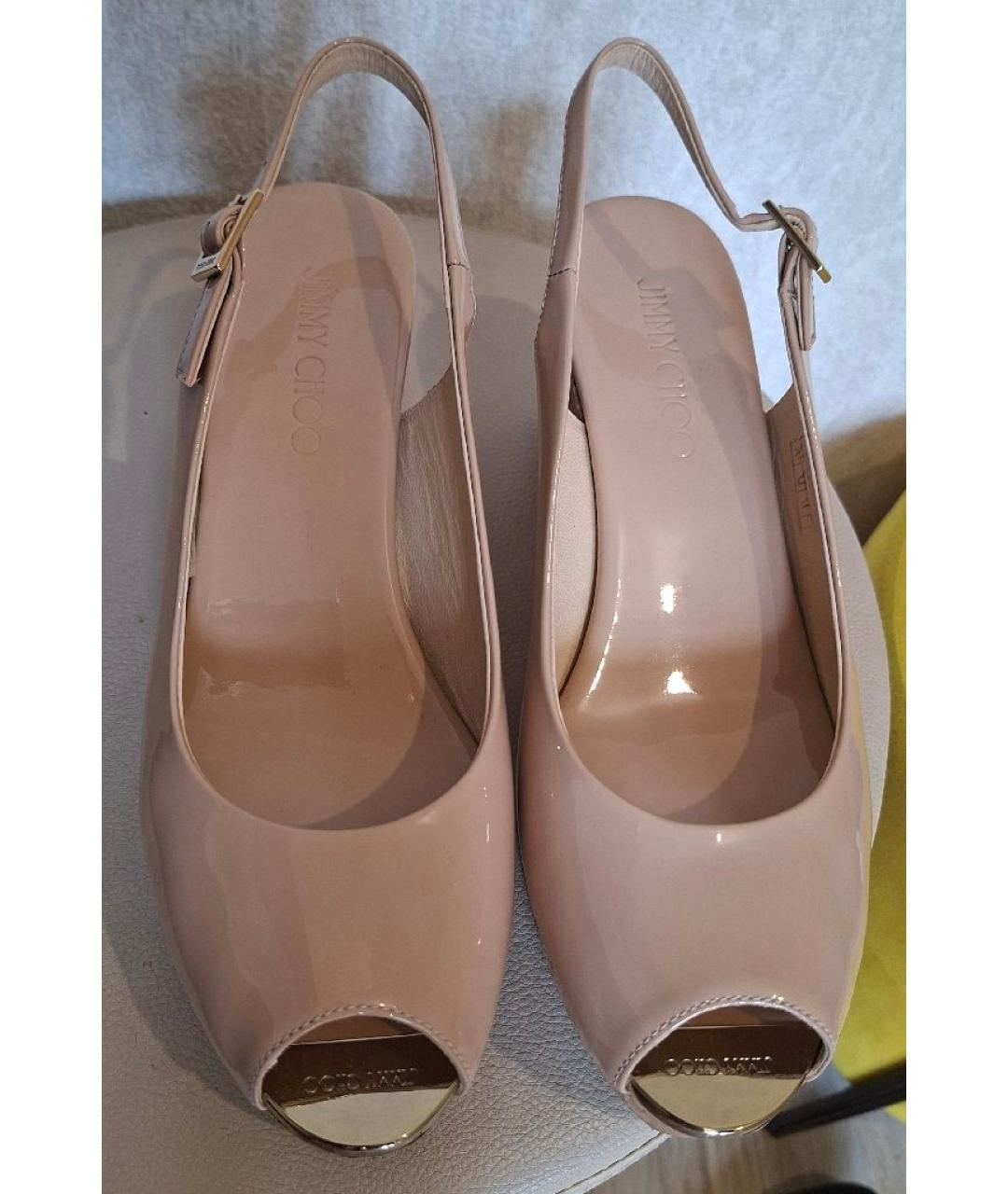 JIMMY CHOO Бежевые босоножки из лакированной кожи, фото 3