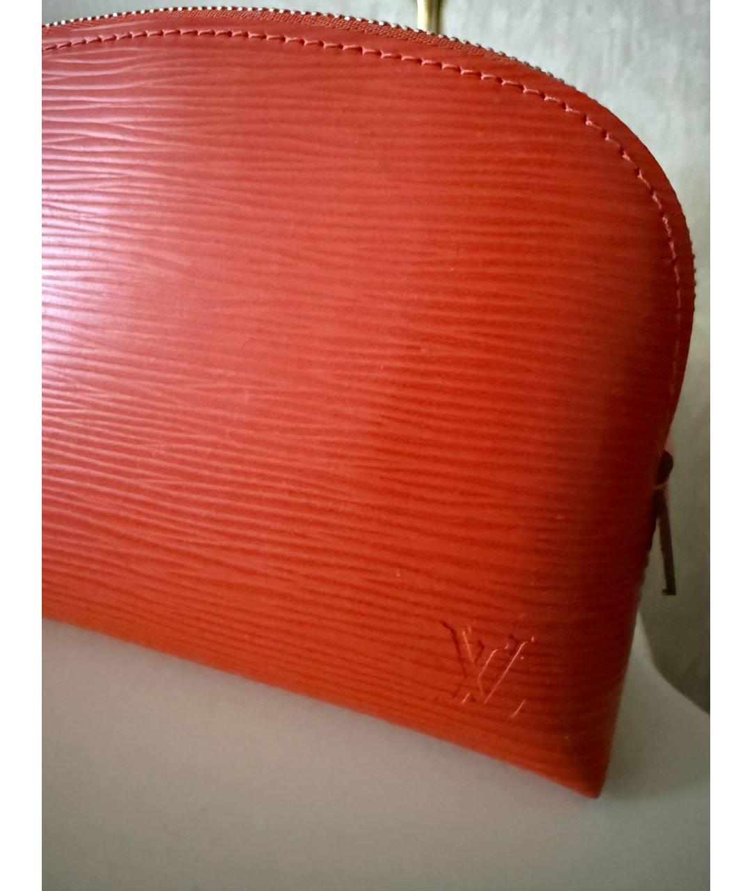 LOUIS VUITTON Оранжевая кожаная косметичка, фото 8