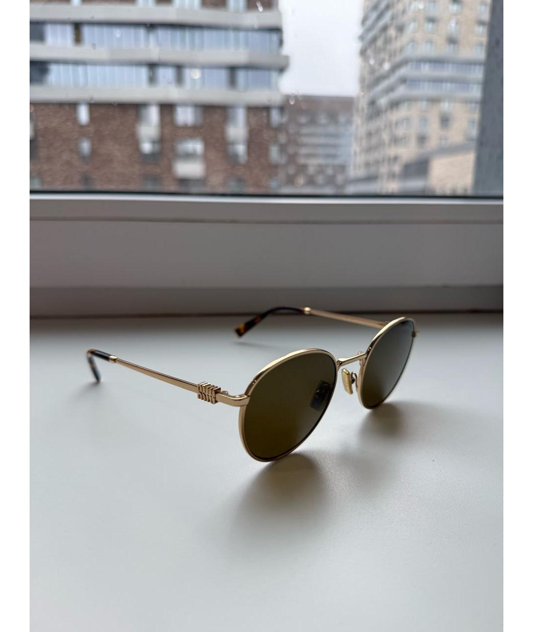 MIU MIU Золотые металлические солнцезащитные очки, фото 2