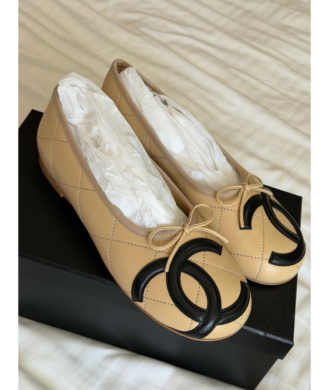 CHANEL Бежевые кожаные балетки, фото 6