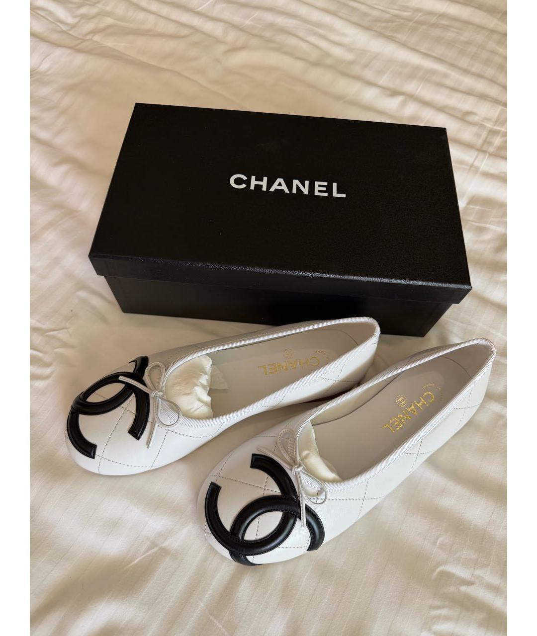 CHANEL Белые кожаные балетки, фото 2