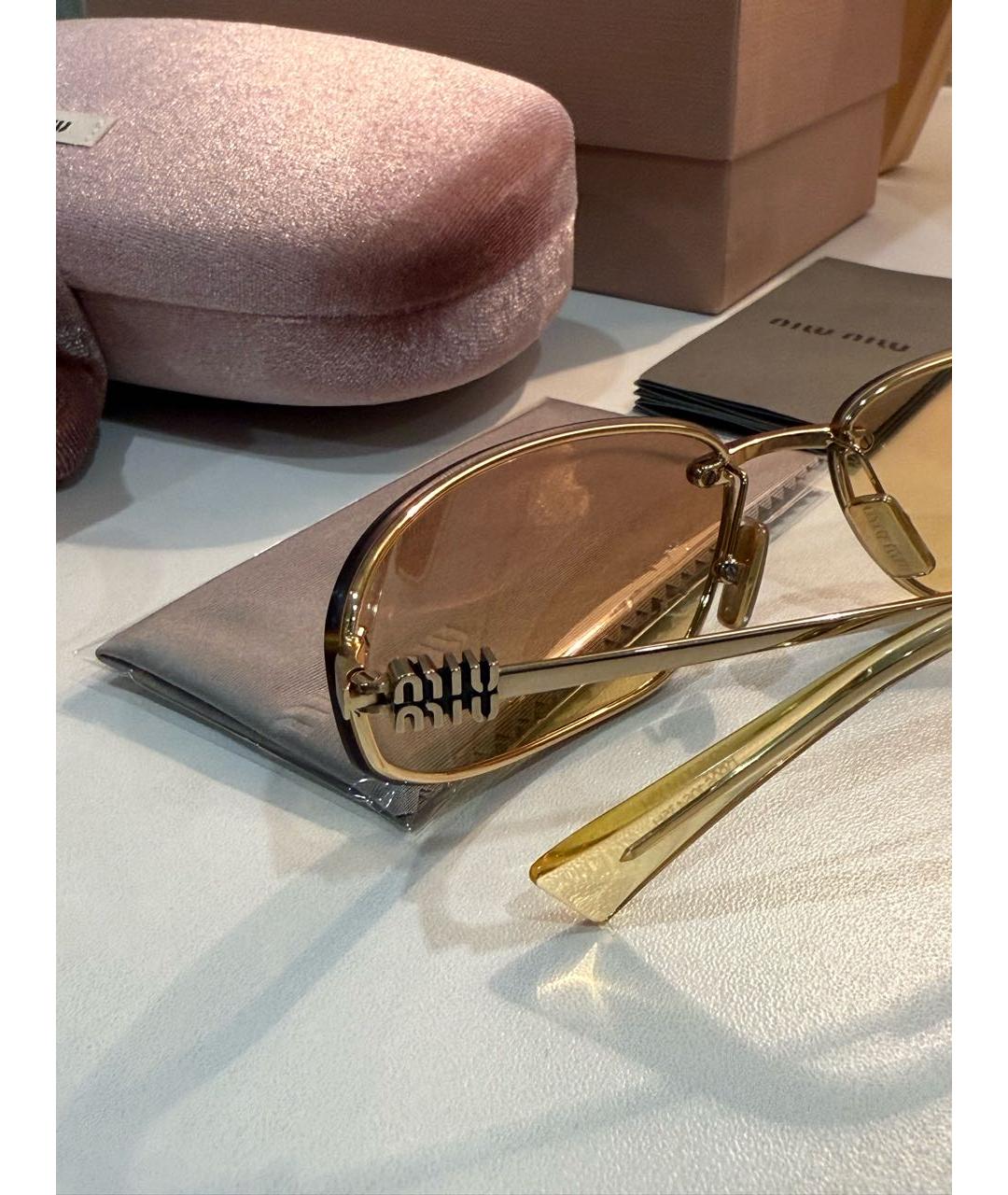 MIU MIU Желтые металлические солнцезащитные очки, фото 3